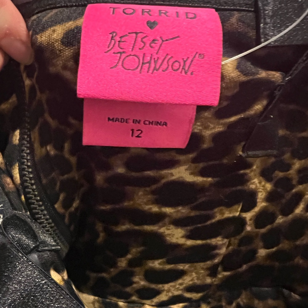 Size 12 women’s Betsy Johnson dress from torrid.